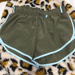 nike shorts//good condition